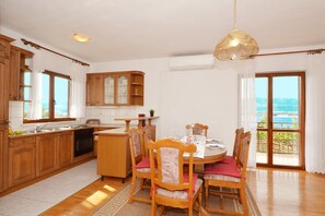 Private kitchen - Apartments Nedjeljko (Trogir)