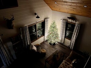 Interior - Cozy, spacious cabin. Great for fishing & snowmobiling! (Lakewood)