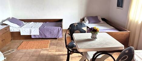 Apartment (A1) | Dining