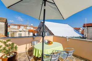 Apartment (A2) | Terrace/patio - Apartments Old Town (Trogir)