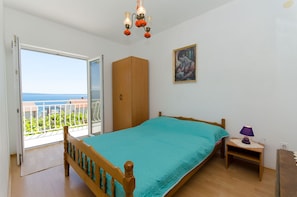 4 Schlafzimmer, Bügeleisen/Bügelbrett, kostenloses WLAN