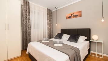 2 bedrooms
