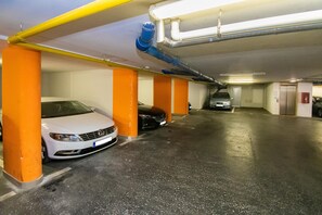 Free self-parking - Apartment Only Love (Sibenik)