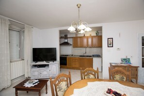 Apartment (A2) | Dining - Apartments Davor (Dubrovacko Primorje)