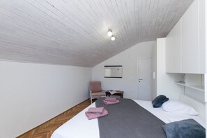 Apartment (A1)
