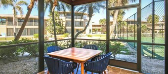 Blind Pass E103 - over 1500 sq ft ~ 8 person occupancy