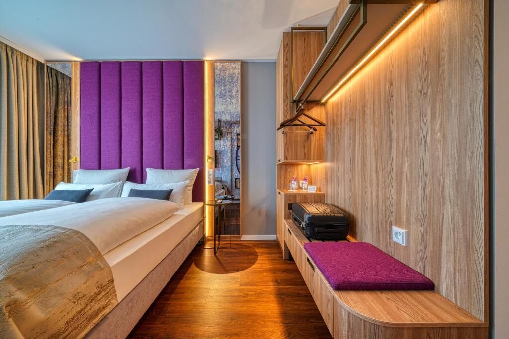 In-room safe, desk, soundproofing, free WiFi