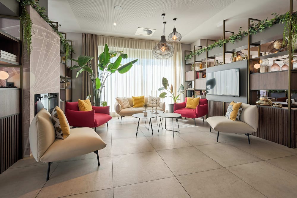 VOYA Hotel