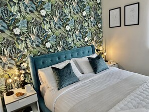 1 bedroom, desk, free WiFi, bed sheets