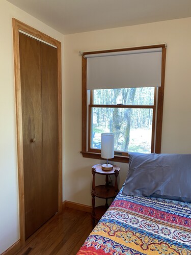 Cozy Cabin Cozy Cabin in the Woods - Near Cacapon Park & Berkeley Springs.