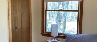 Cozy Cabin Cozy Cabin in the Woods - Near Cacapon Park & Berkeley Springs.