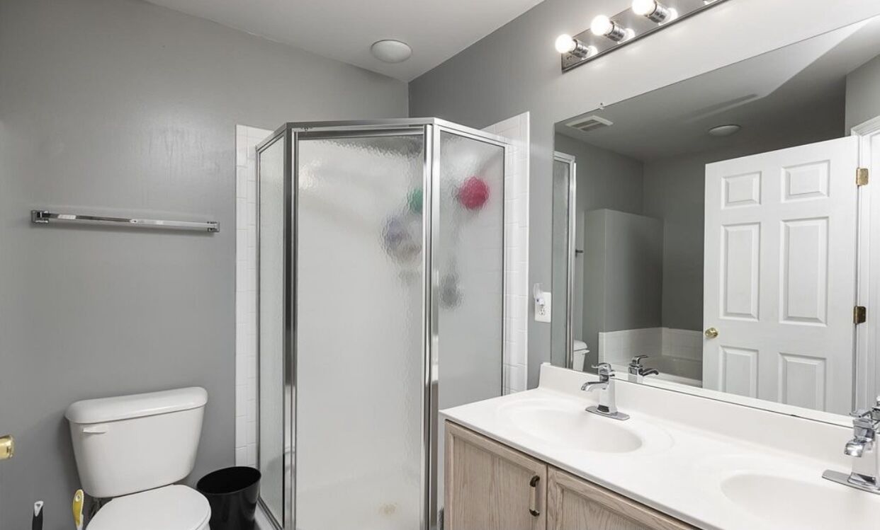 5 mins to the Outlets Beautiful Mango Mania Palace