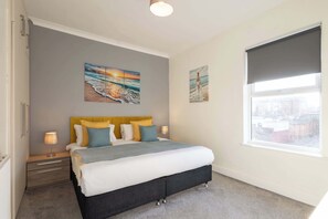 3 bedrooms, iron/ironing board, free WiFi, bed sheets