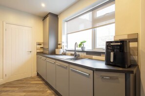 Fridge, microwave, oven, stovetop - Host & Stay | Seascape (Saltburn-by-the-Sea)