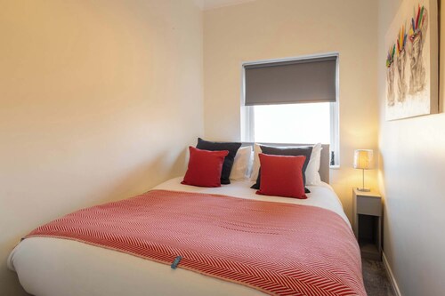 Host & Stay | Seascape