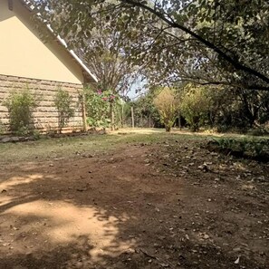 Property grounds - Stay.Plus Karen Private House (Nairobi)