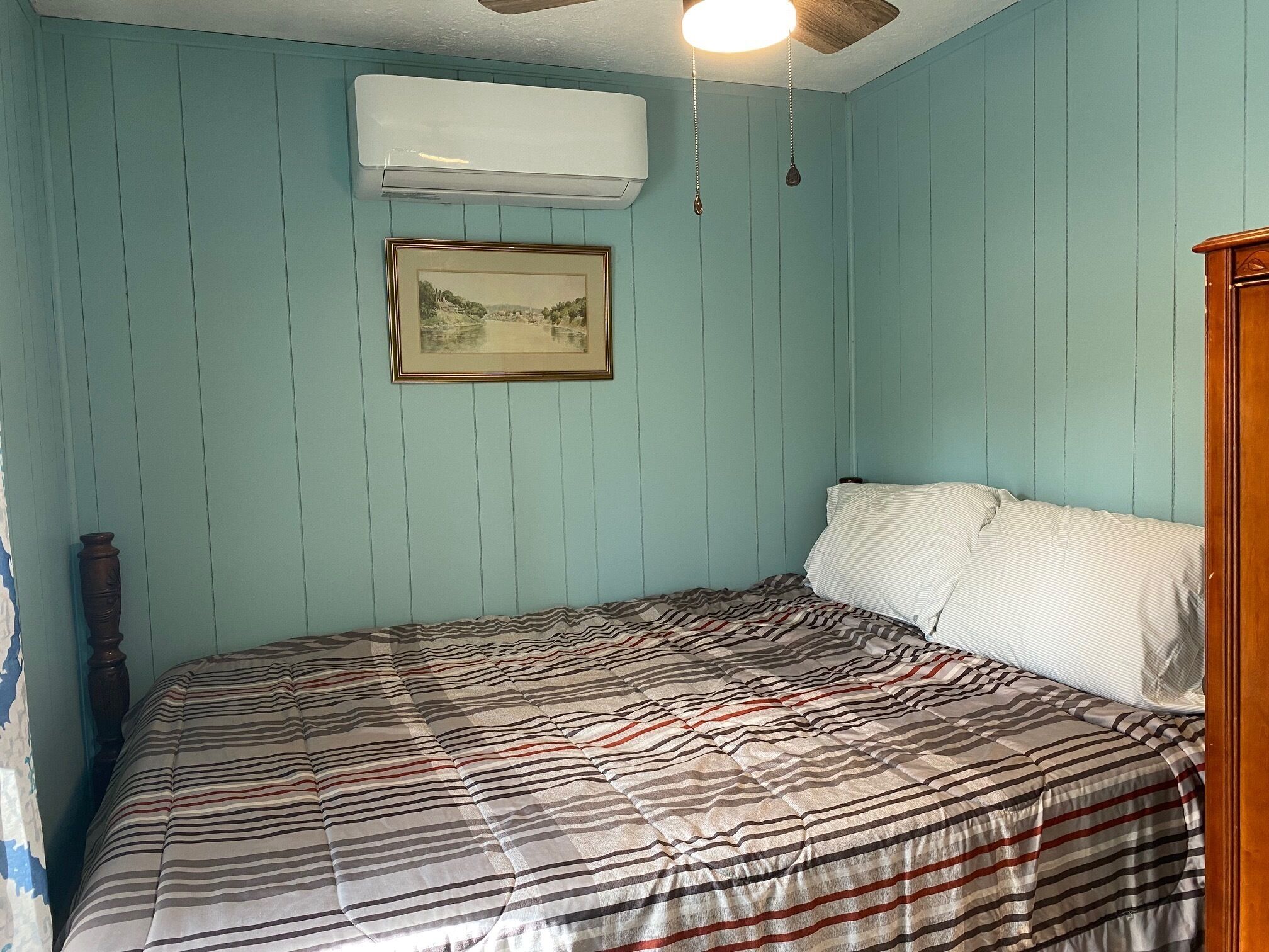 Cabin on wood Creek lake, with large deck.