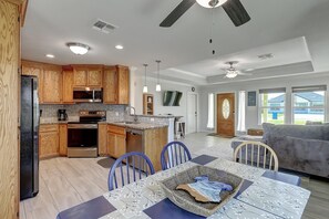 House, 3 Bedrooms | Private kitchen | Fridge, oven, stovetop, coffee/tea maker - A Wave From It All 3 Bedroom Home by RedAwning (Rockport)