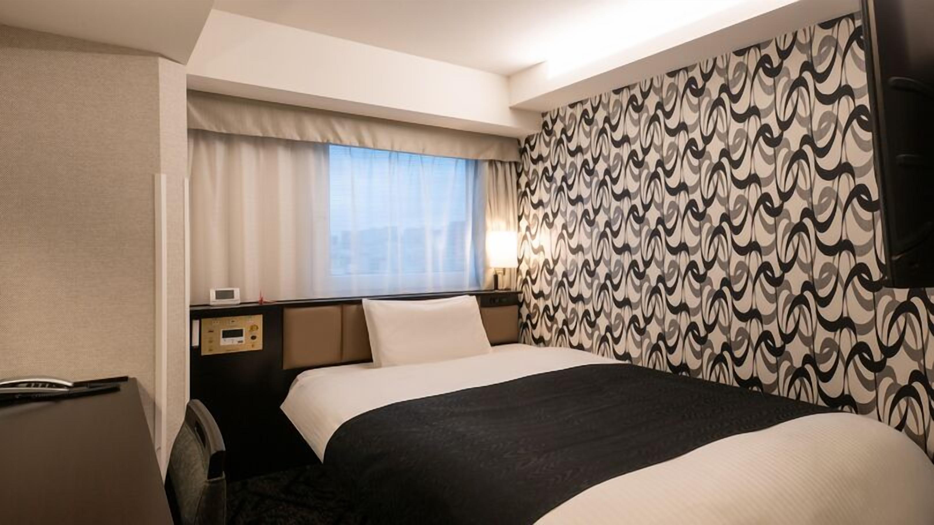 Edredons de pluma, escrivaninha, cortinas blackout, Wi-Fi de cortesia