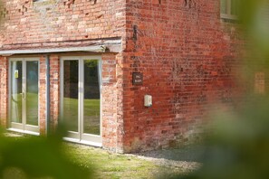Exterior detail - The Pig Barn (Ashbourne)