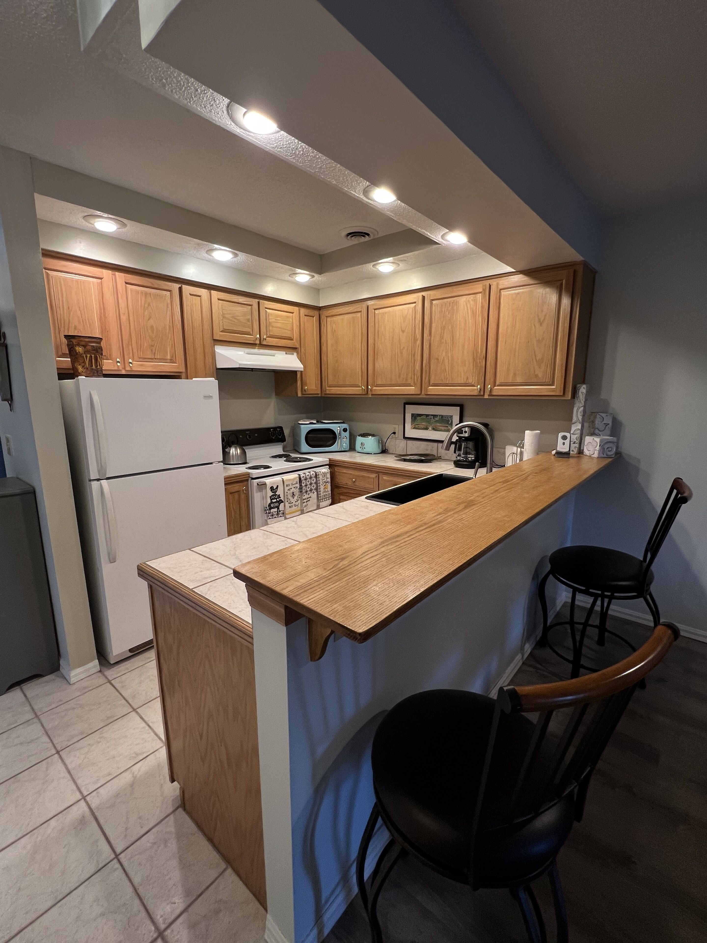 Becky’s Retreat is a cozy condo in Fairfeild Bay