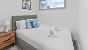 Room - Budget 1 Bedroom Cosy Apartment in Dudley w WiFi (Dudley)