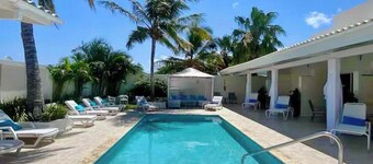 Yoyita Suites Aruba
