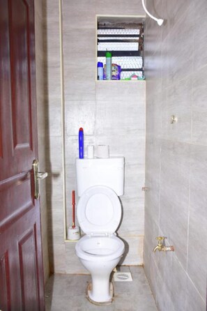 Apartment, 1 Bedroom | Bathroom | Rainfall showerhead, free toiletries, towels, soap - Stay.Plus 1 bedroom Imperial Heights (Ruiru)