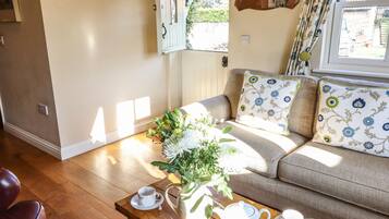 Cottage | Interior