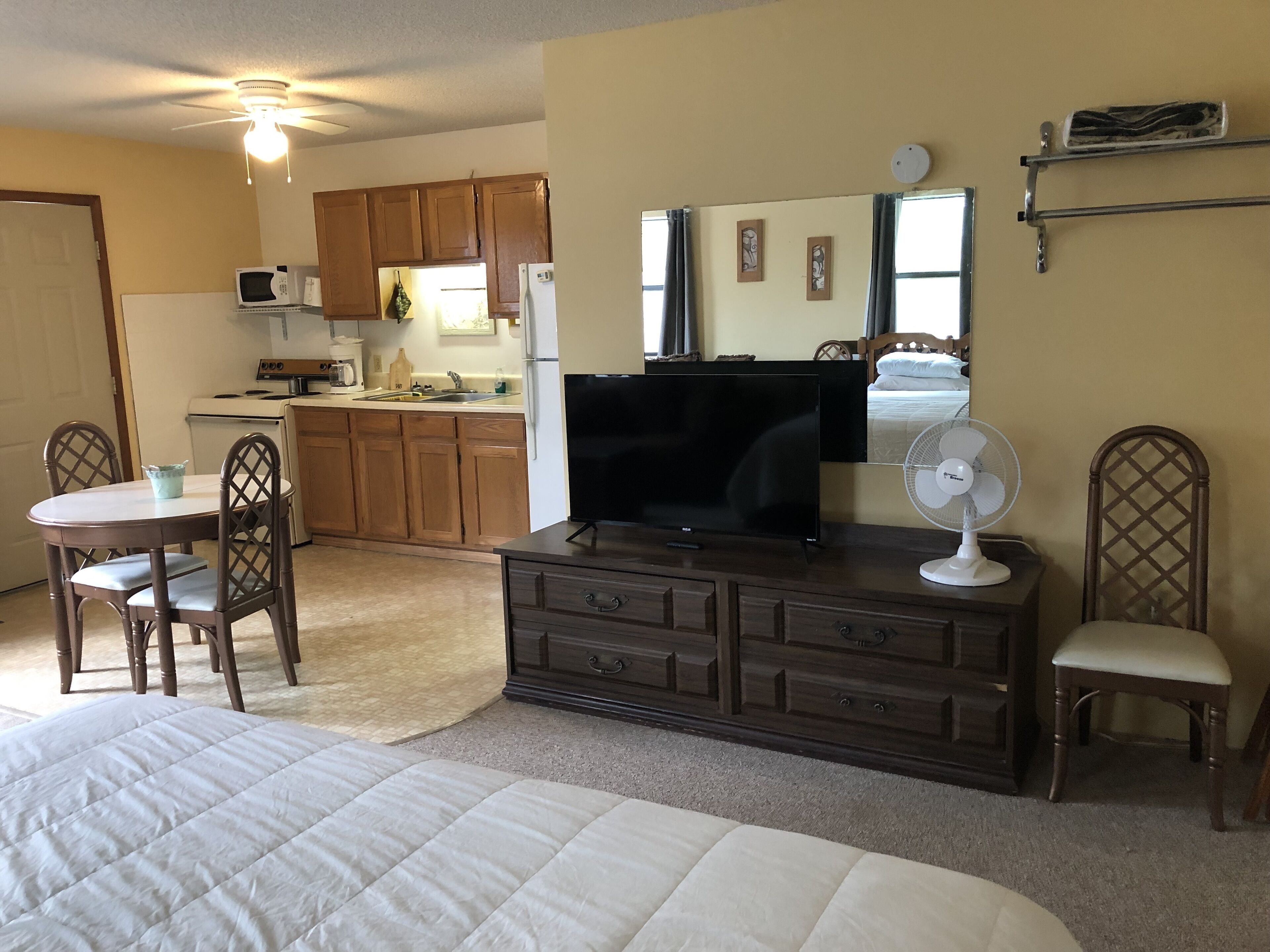Comfortable studio on beautiful Bull Shoals Lake-#7