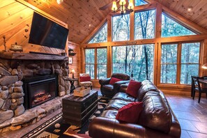 Smart TV, chimenea, videojuegos y reproductor de DVD 