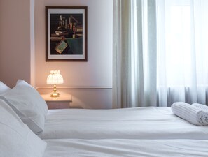 2 多间卧室、办公桌、熨斗/熨衣板、免费 WiFi