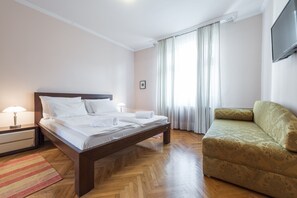 2 bedrooms, desk, iron/ironing board, free WiFi - Apartments Dobrinjska (Београд)