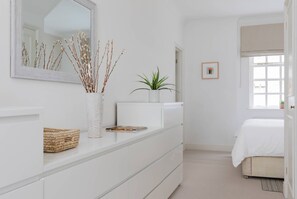 Apartment (2 Bedrooms)