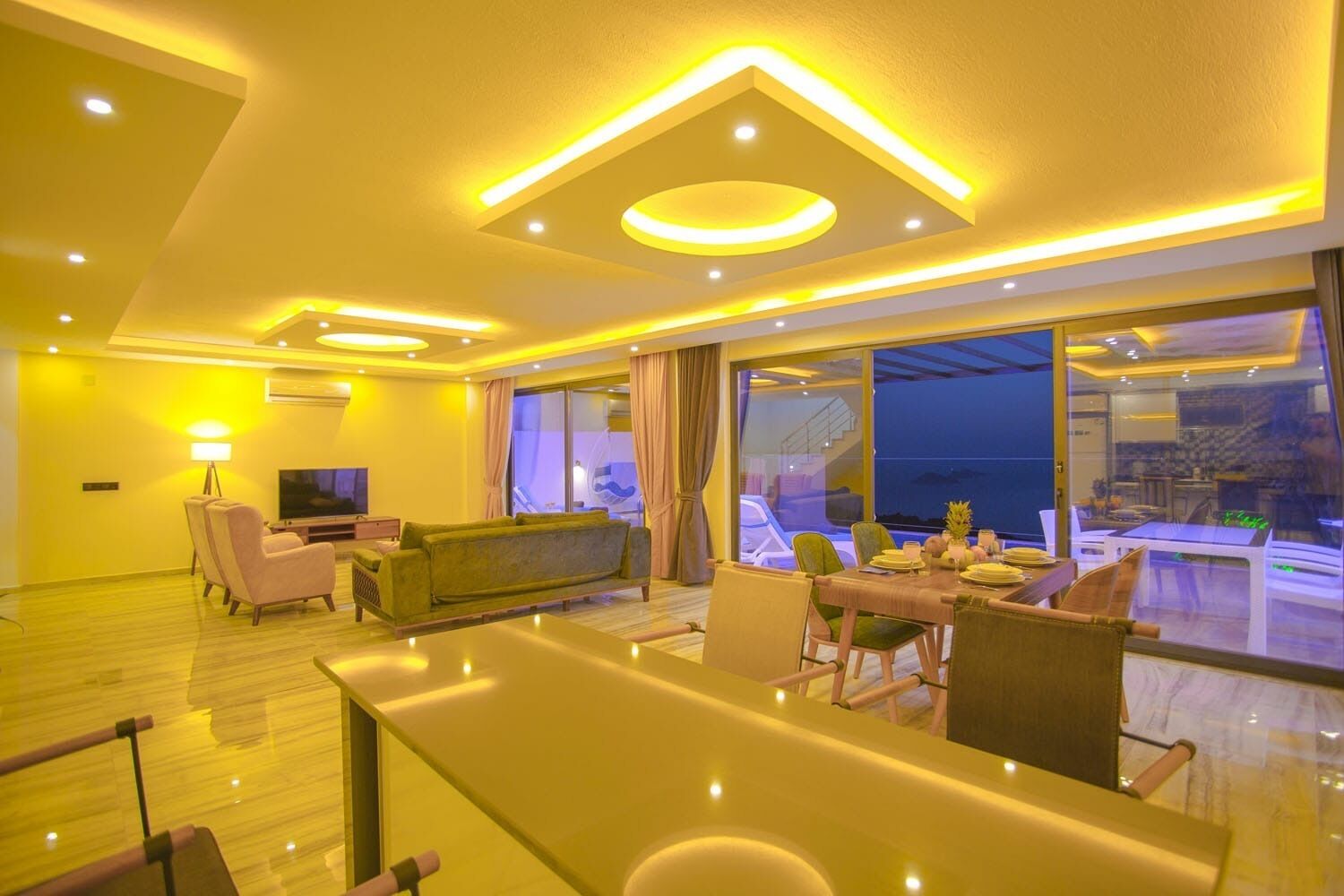 Luxury villa with sea view