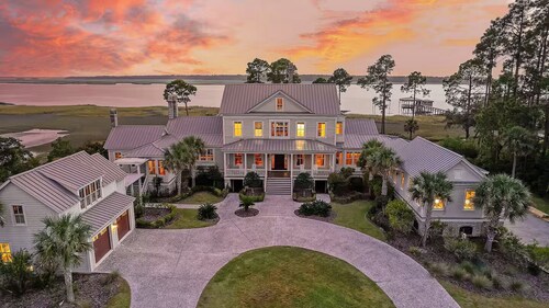 Luxury Waterfront Estate Near Hilton Head Island!!
