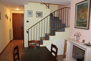 Departamento, varias camas | Restaurantes