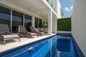 Alberca al aire libre 