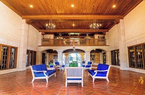 Interior - 6204-1 balcony-no carpet-full kitchen-W/D-cable-community pool & hot tub (St. Augustine)