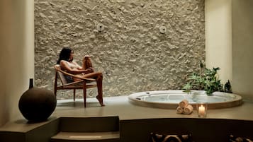 室内 SPA 浴缸