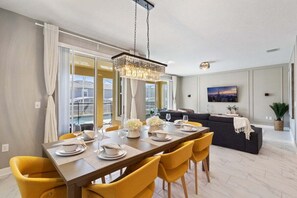 Dining - 1037 FREE WATER PARK / Luxury Villa near Disney (Davenport)