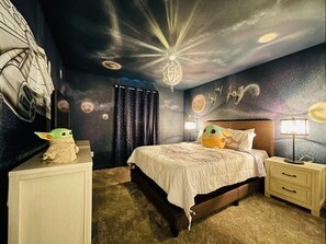 4 bedrooms, travel cot, WiFi