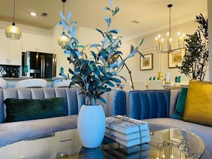 TV - 4289 Sanitized Luxury Townhouse / FREE WATER PARK (Kissimmee)