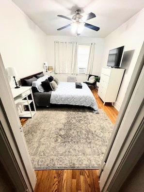 1 habitación, tabla de planchar con plancha y wifi gratis