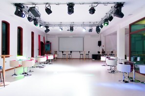 Nightclub - L'ver Hotel (Somoto)