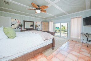 5 bedrooms, iron/ironing board, free WiFi, bed sheets