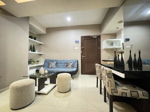 Superior Apartment, 2 Bedrooms | Living area - High Livin Apartment Ciumbuleuit (Bandung)