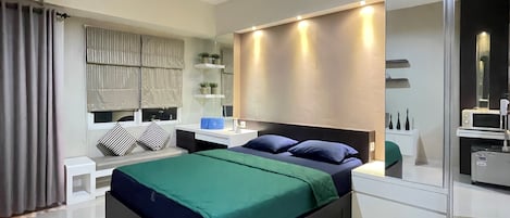 Studio Superior | 2 phòng ngủ, bàn, bộ trải giường