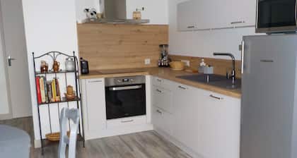 2 Bedroom Apartment in Saint-Brice-sur-Vienne