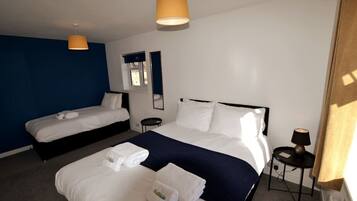 2 bedrooms, iron/ironing board, travel cot, WiFi